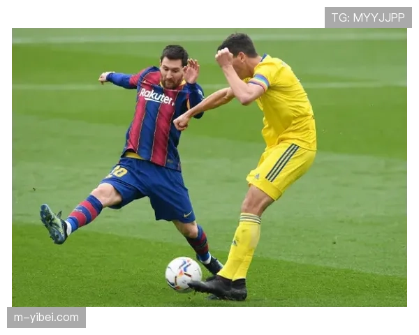 终场哨响，阿莱格里与球员低头离场